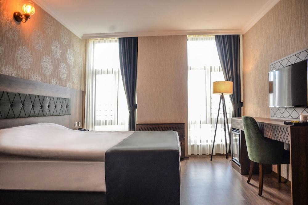 Hotel Neva Rezervasyon