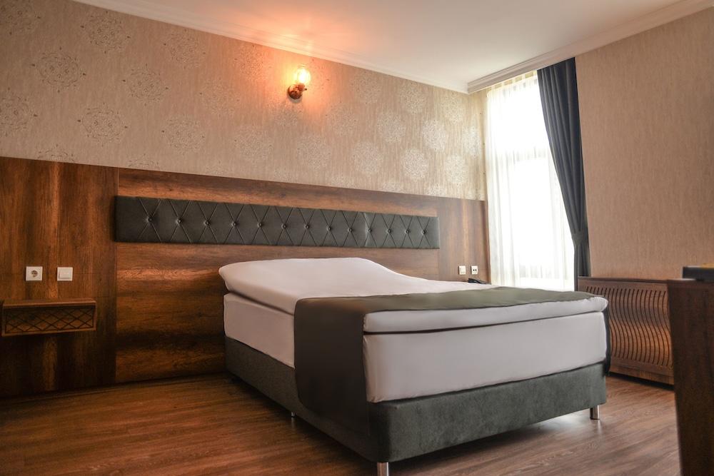 Hotel Neva Rezervasyon