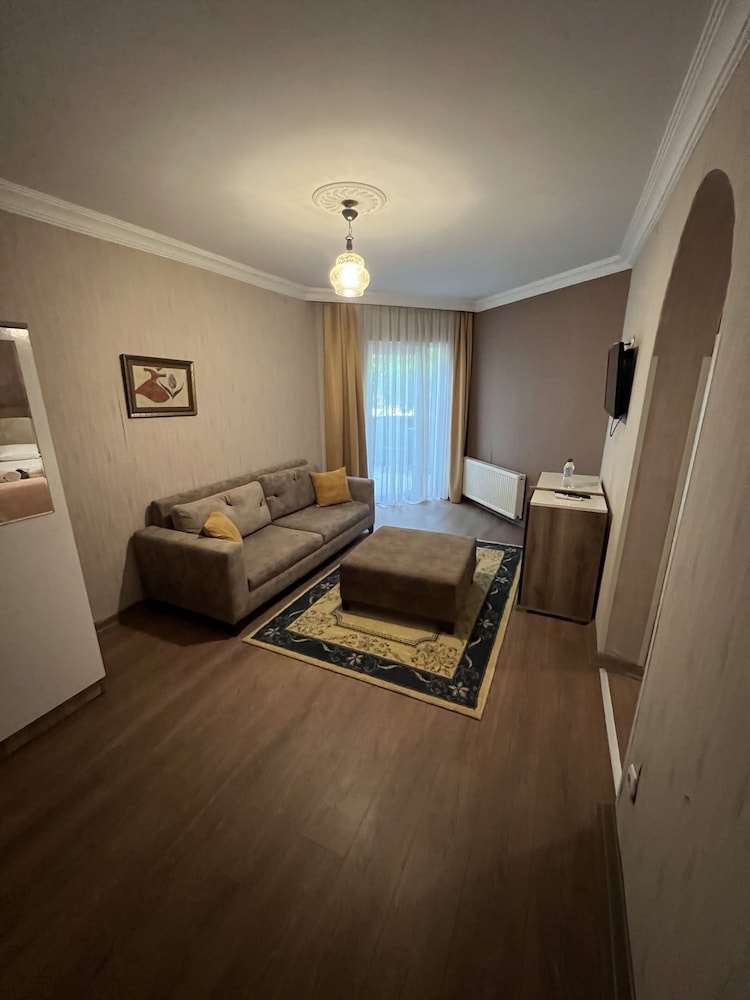 Alex Village Life Rezervasyon