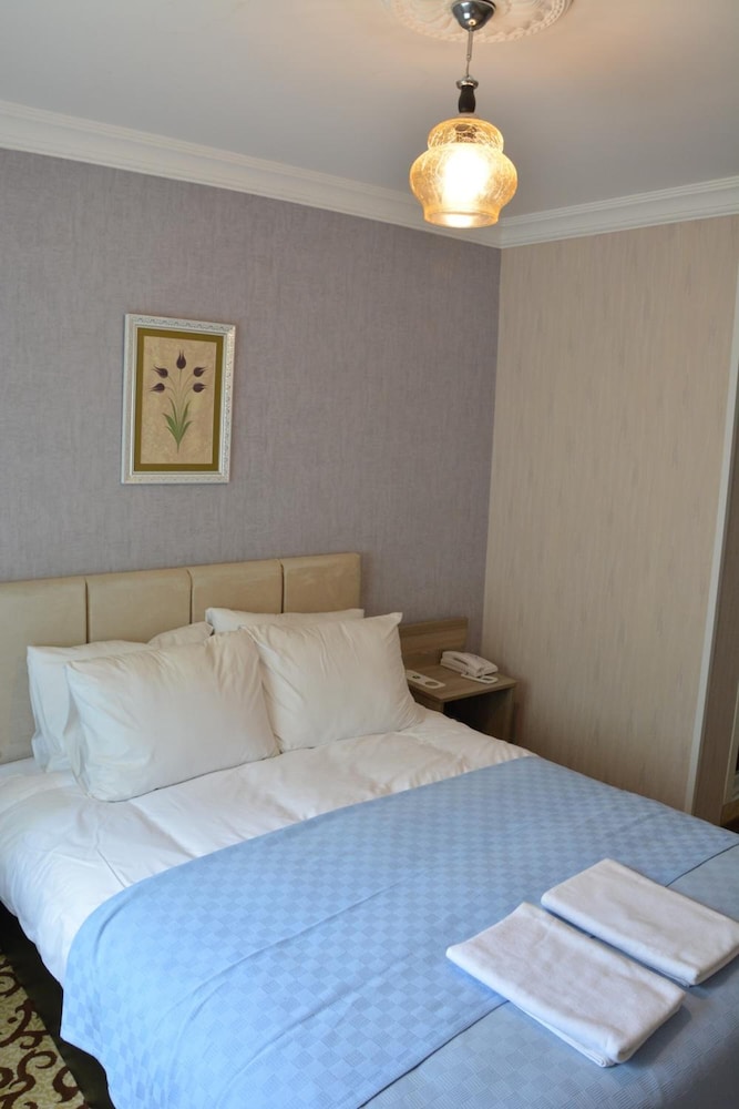 Alex Village Life Rezervasyon