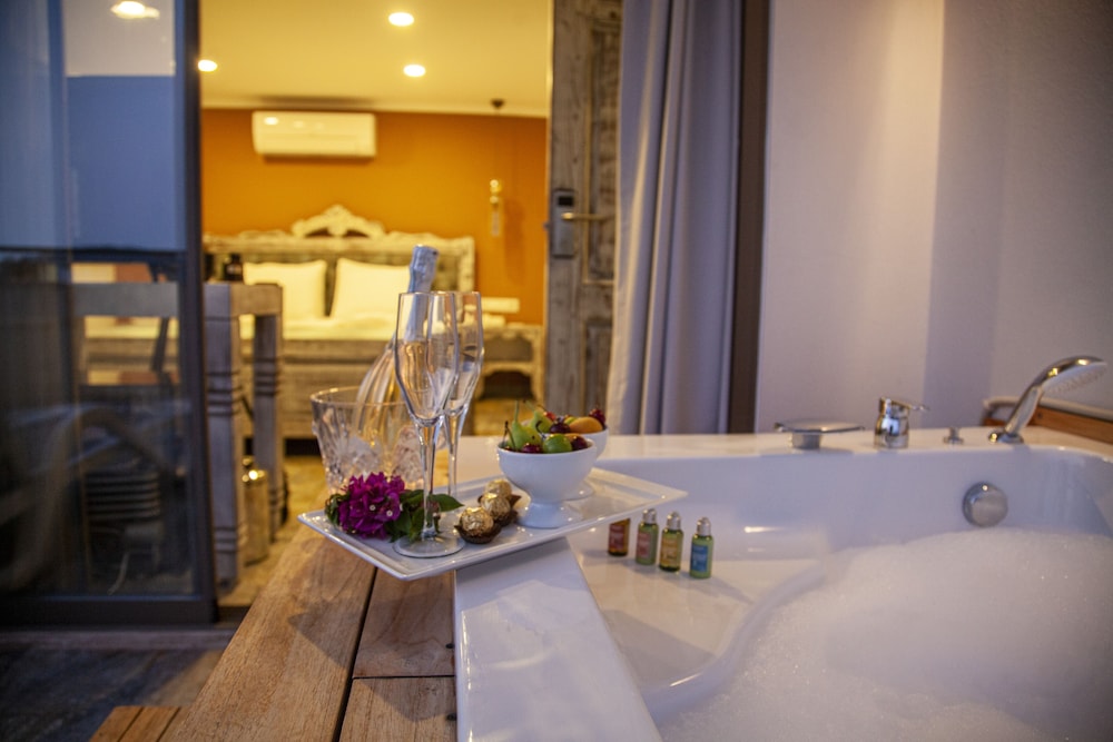 Noel Baba Hotel Rezervasyon