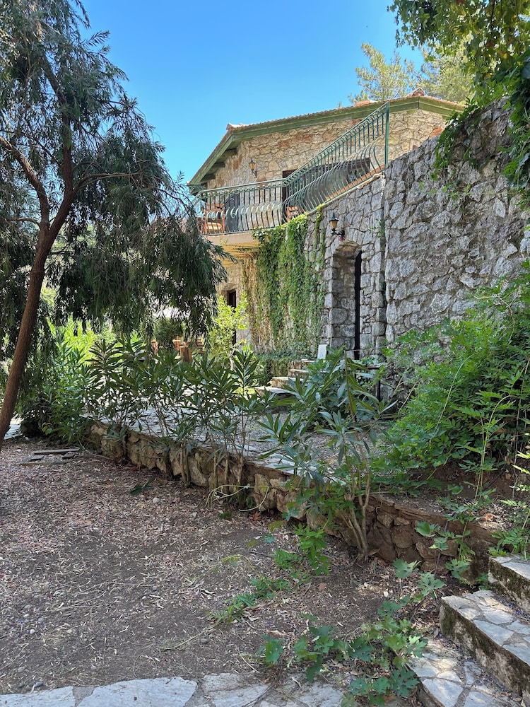 Alp Inn Villas Rezervasyon