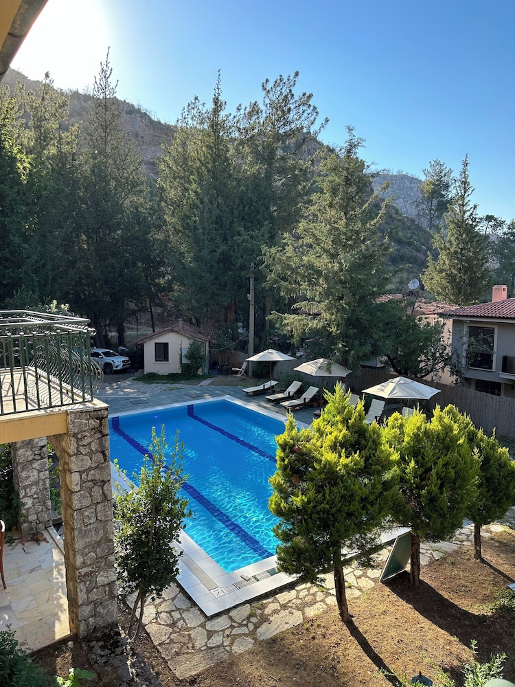 Alp Inn Villas Rezervasyon