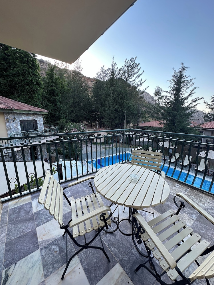 Alp Inn Villas Rezervasyon