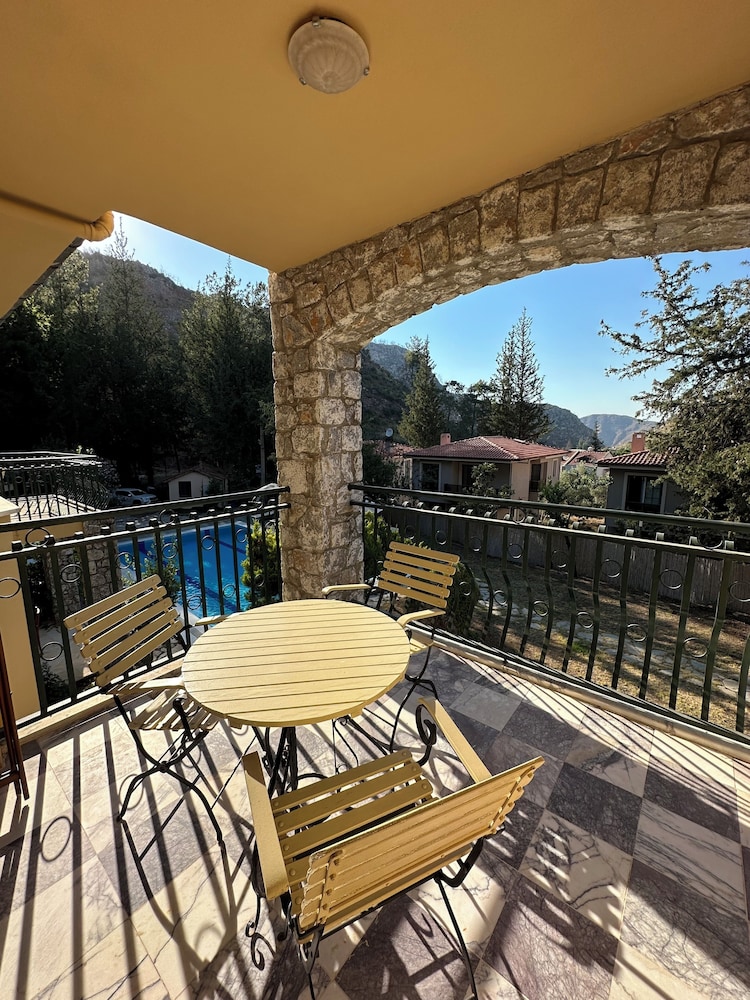 Alp Inn Villas Rezervasyon