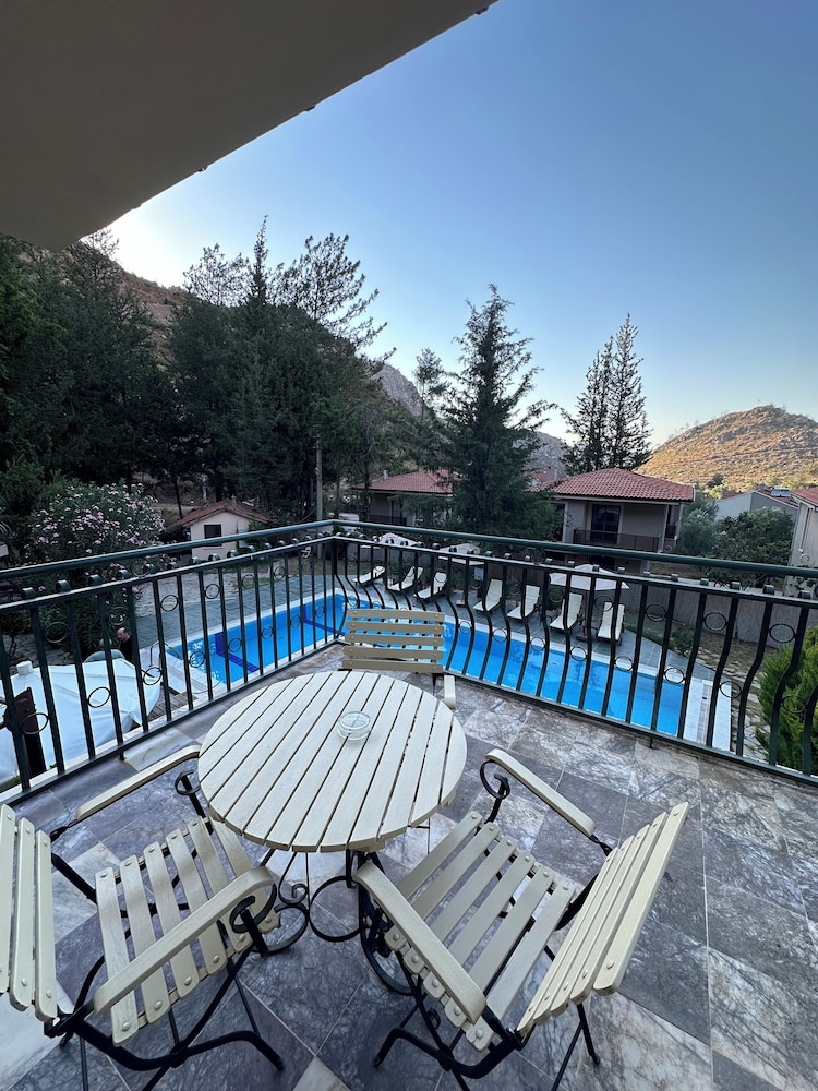 Alp Inn Villas Rezervasyon