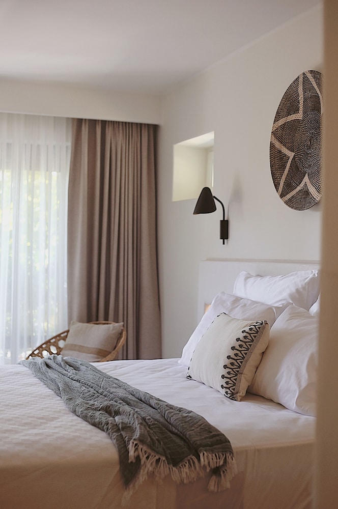 Pilos Deluxe Rezervasyon