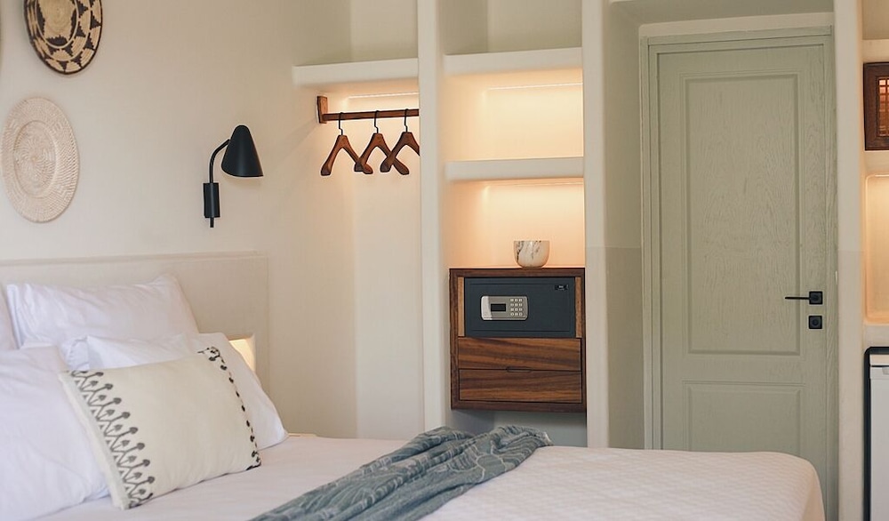 Pilos Deluxe Rezervasyon