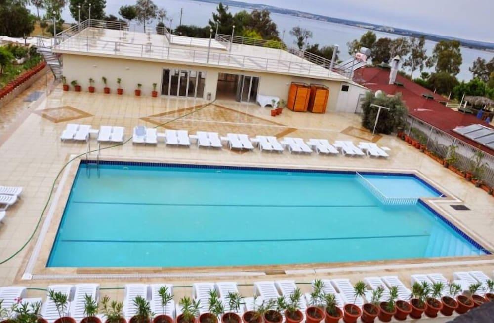 Woxx Beach Hotel Rezervasyon