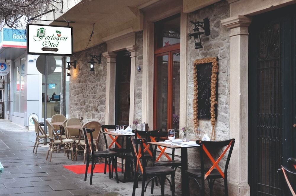 Feslegen Otel Rezervasyon