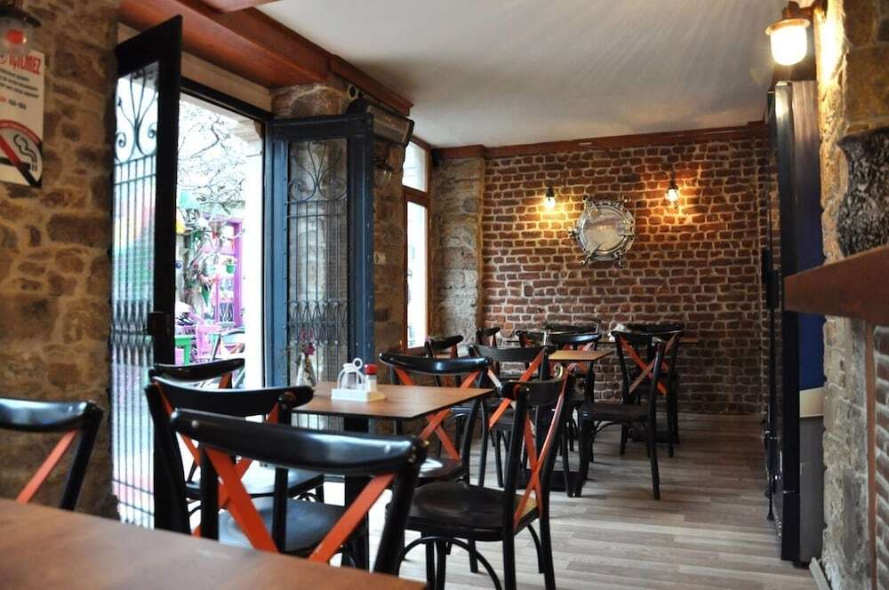 Feslegen Otel Rezervasyon