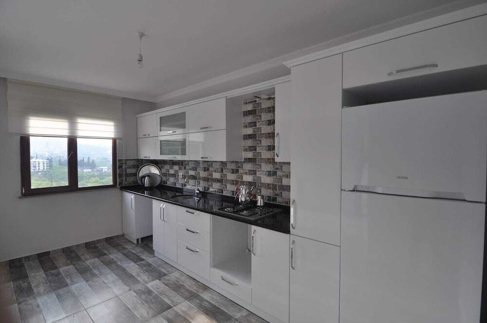 Rosalinda Apartments Rezervasyon