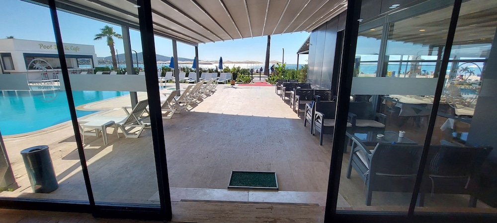 Blue Port Hotel Rezervasyon