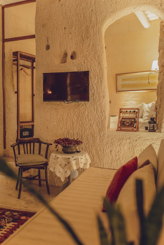 Peristyle Cave Cappadocia Rezervasyon