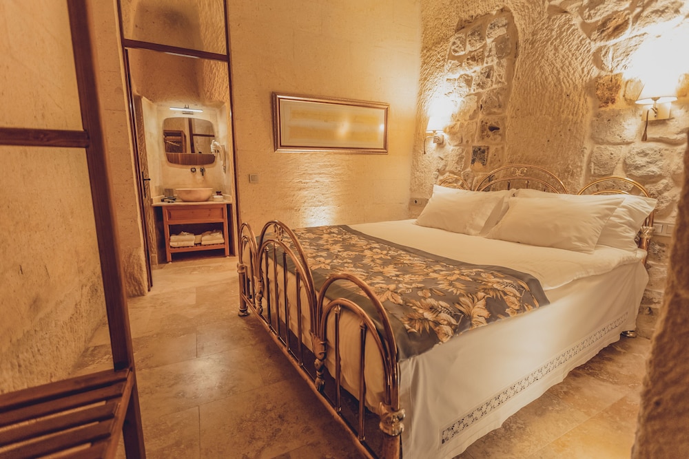 Peristyle Cave Cappadocia Rezervasyon