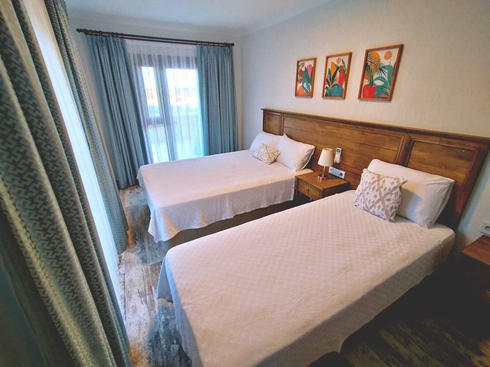 Suna Beach Kefaloz Rezervasyon