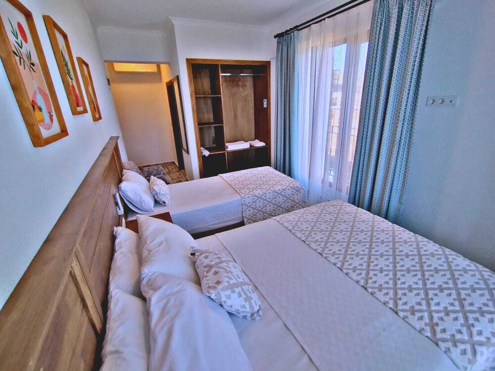 Suna Beach Kefaloz Rezervasyon
