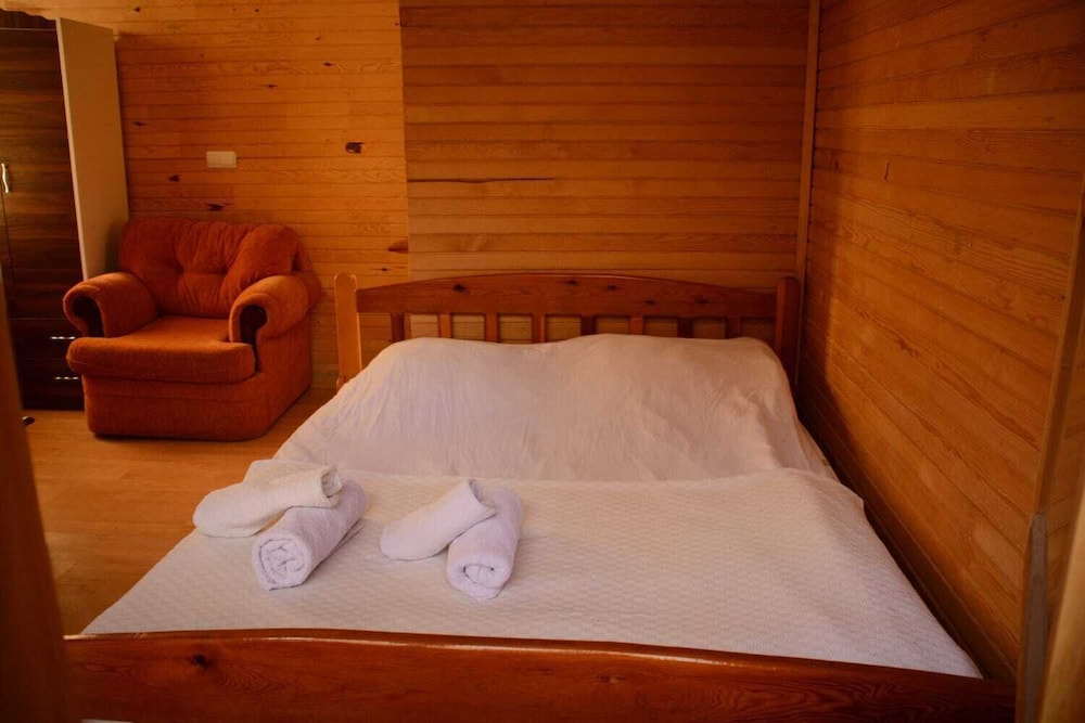 Kapuzbasi Selalesi Sahin Motel Rezervasyon