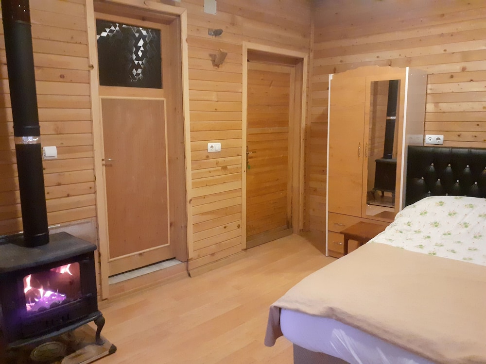 Kapuzbasi Selalesi Sahin Motel Rezervasyon