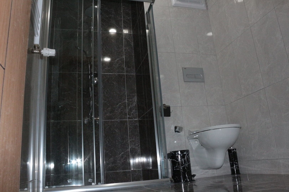 White House Apart Rezervasyon