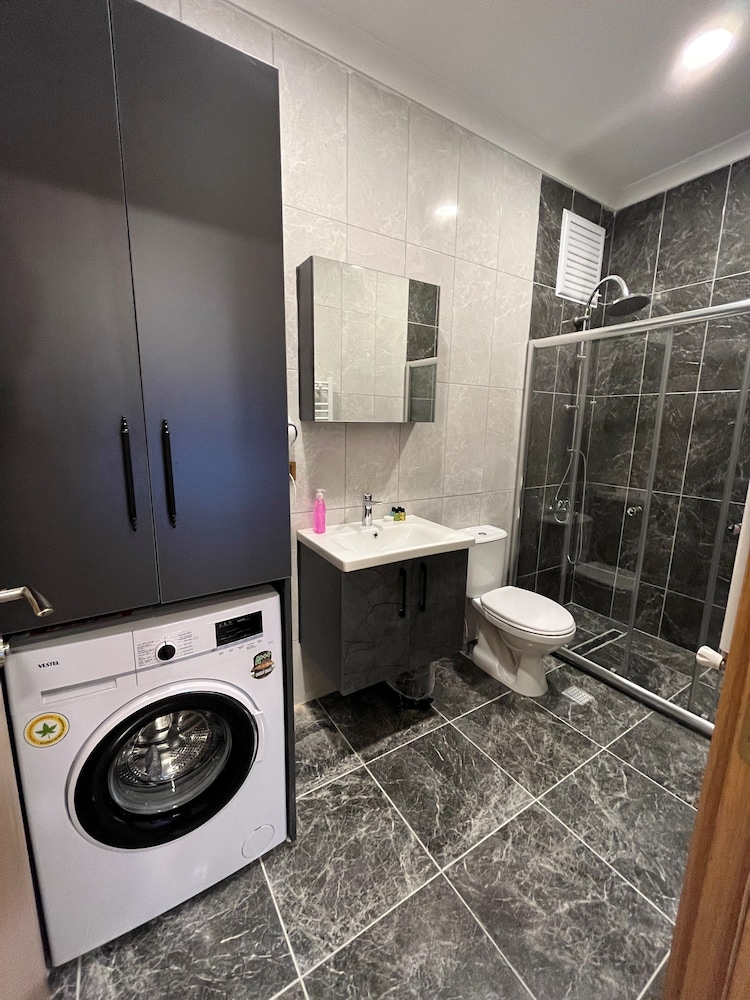 White House Apart Rezervasyon