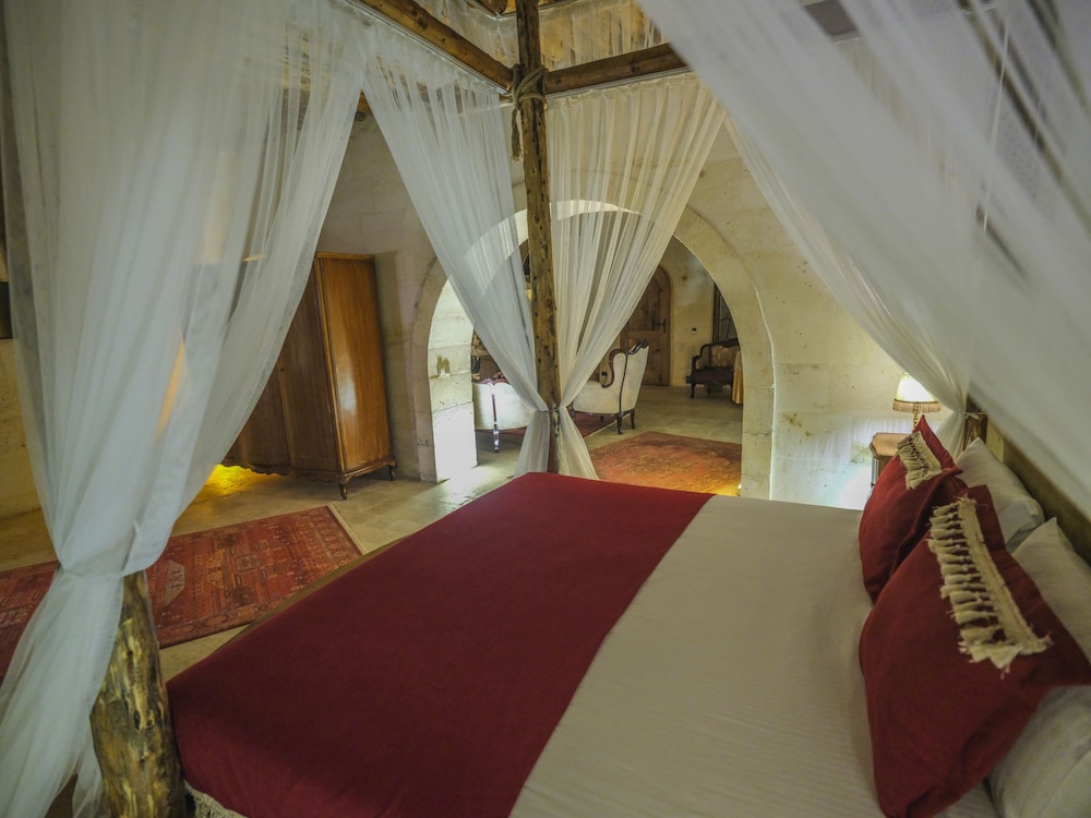 Kalsedon Cave Suites Rezervasyon