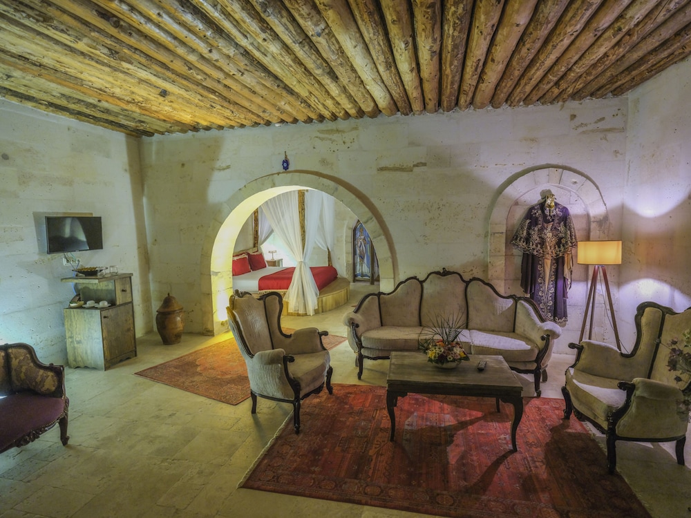 Kalsedon Cave Suites Rezervasyon