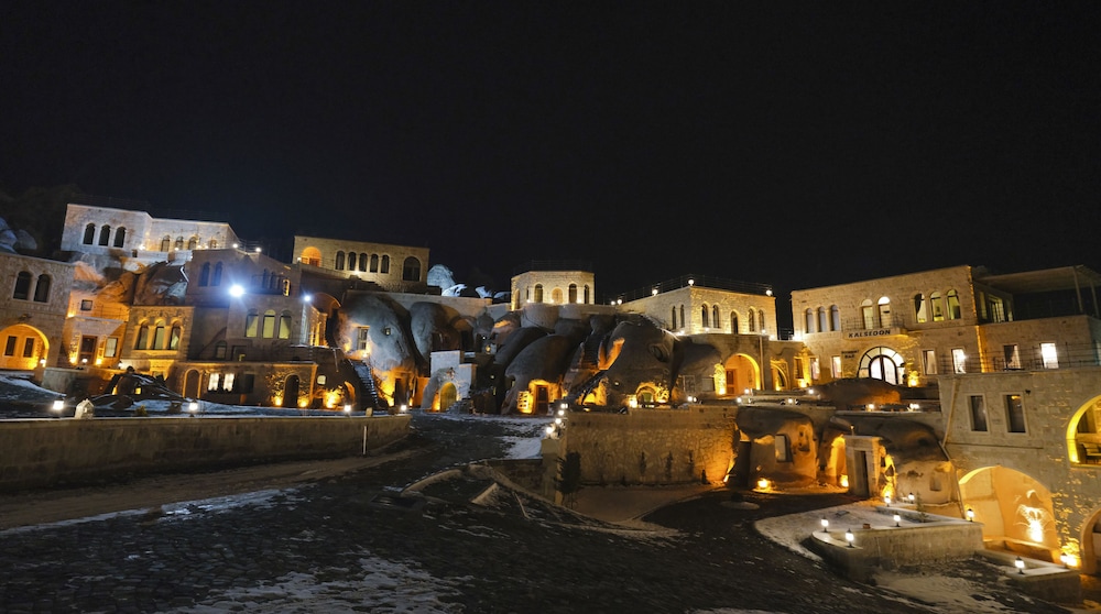 Kalsedon Cave Suites Rezervasyon