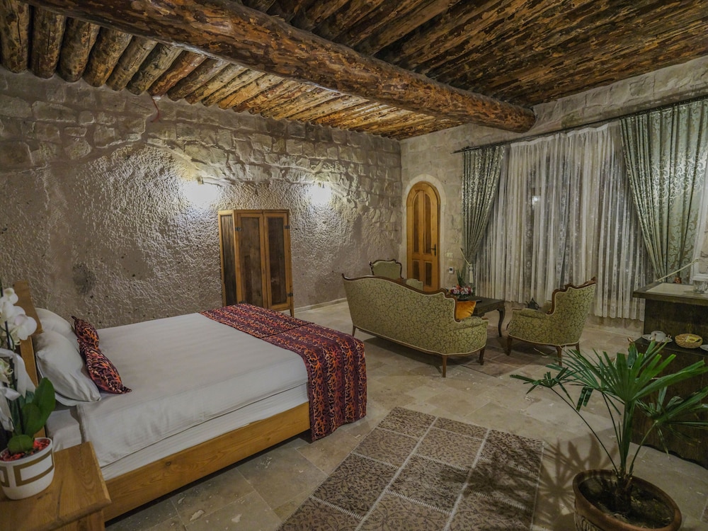 Kalsedon Cave Suites Rezervasyon