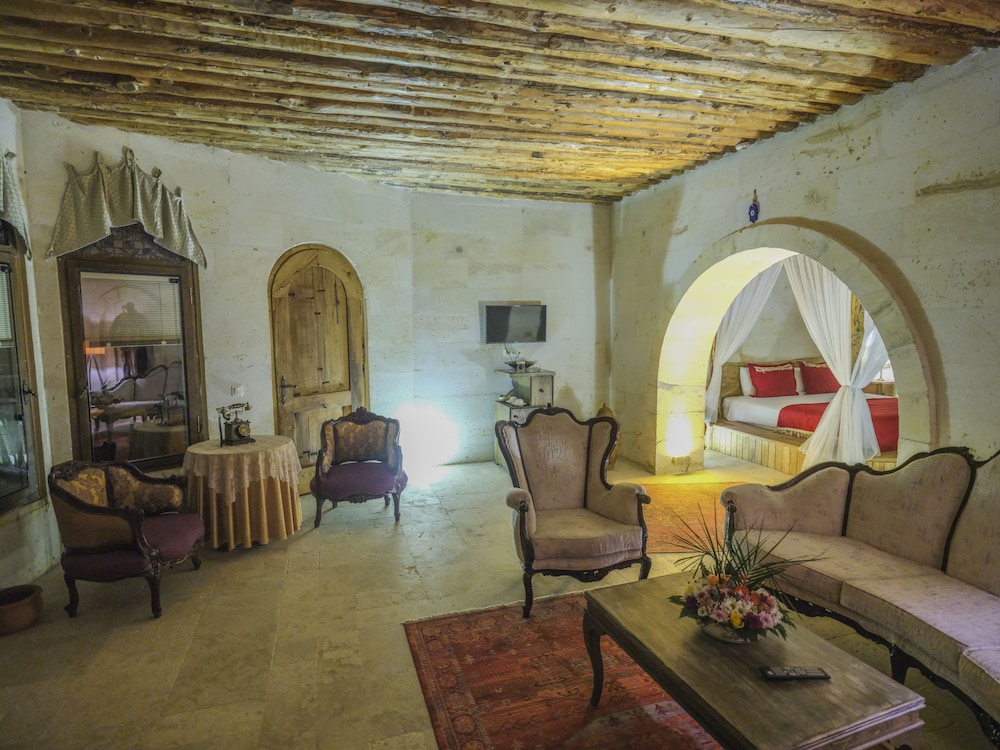 Kalsedon Cave Suites Rezervasyon
