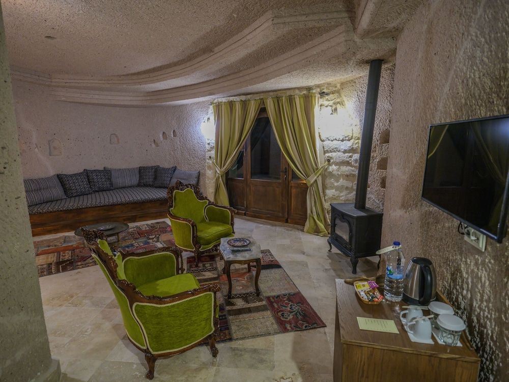 Kalsedon Cave Suites Rezervasyon