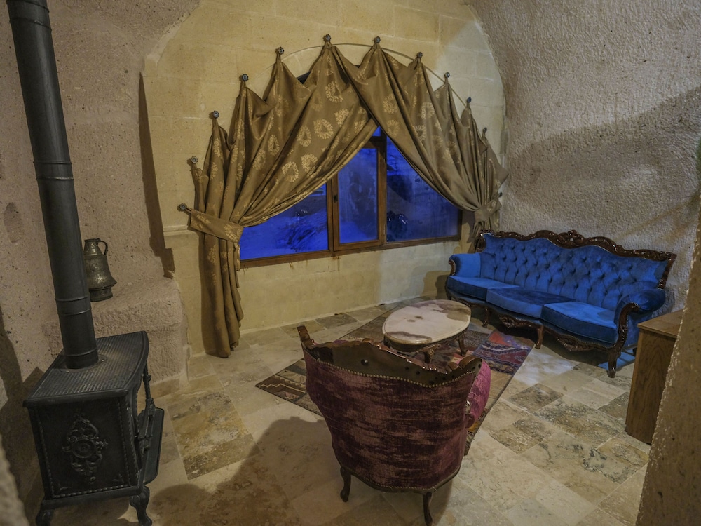 Kalsedon Cave Suites Rezervasyon