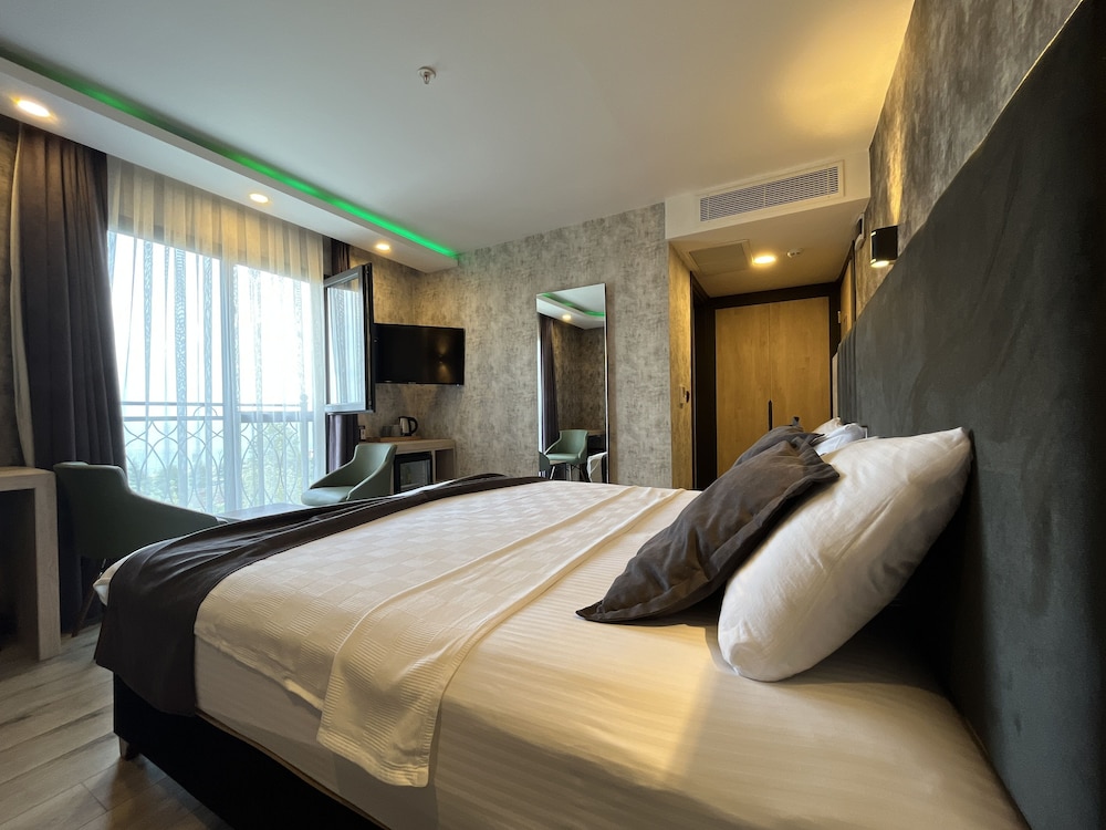 Avni Bey Hotel Rezervasyon