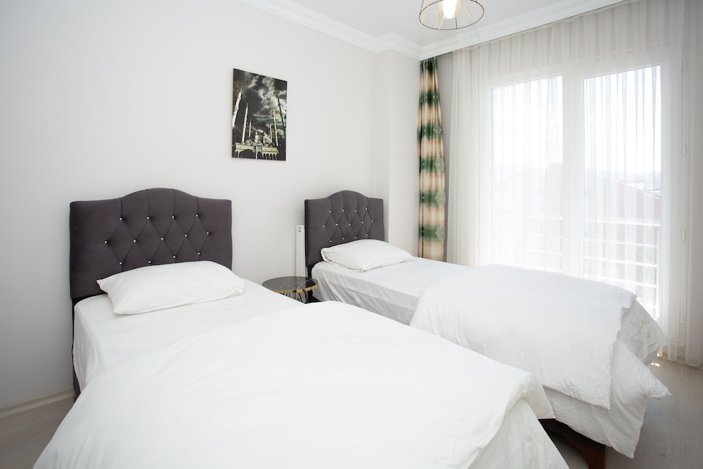 Leena Suites Rezervasyon