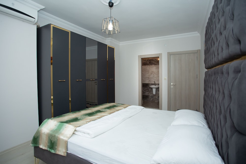 Leena Suites Rezervasyon