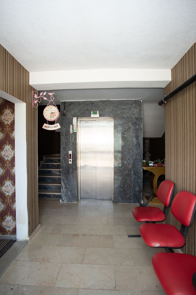 Leena Suites Rezervasyon