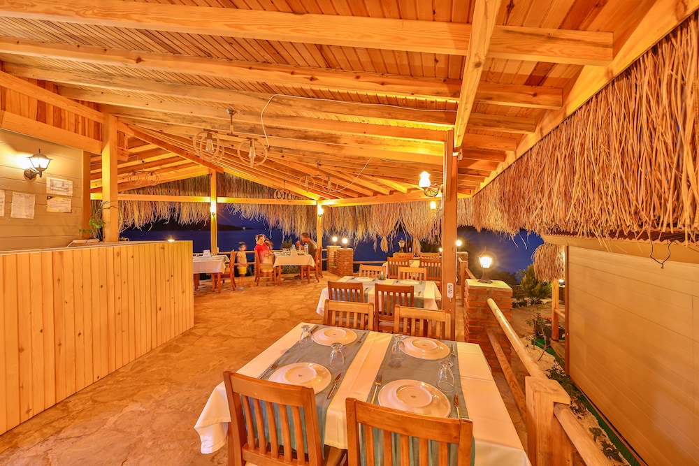 Almond Bungalow Hotel Rezervasyon