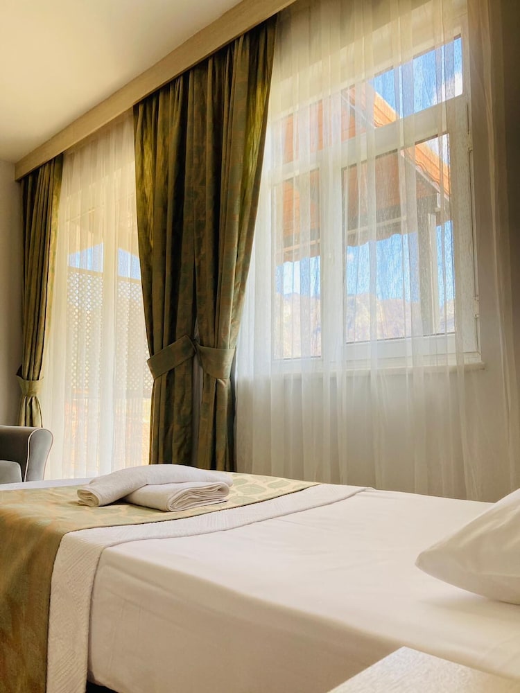 Bybassios Hotel Rezervasyon