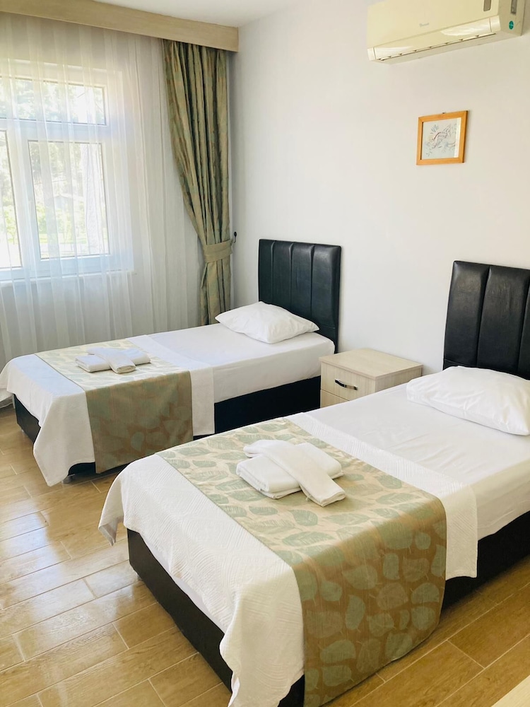 Bybassios Hotel Rezervasyon