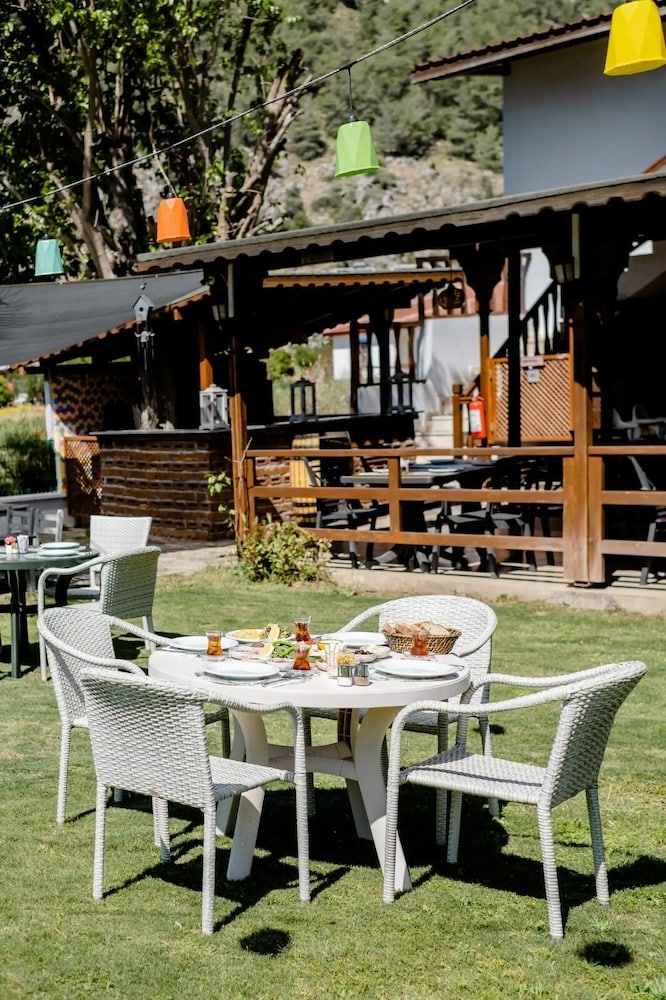 Bybassios Hotel Rezervasyon