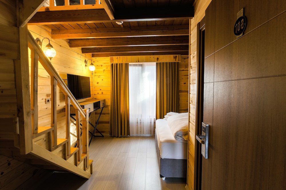 Sarı Köşk Hotel Rezervasyon