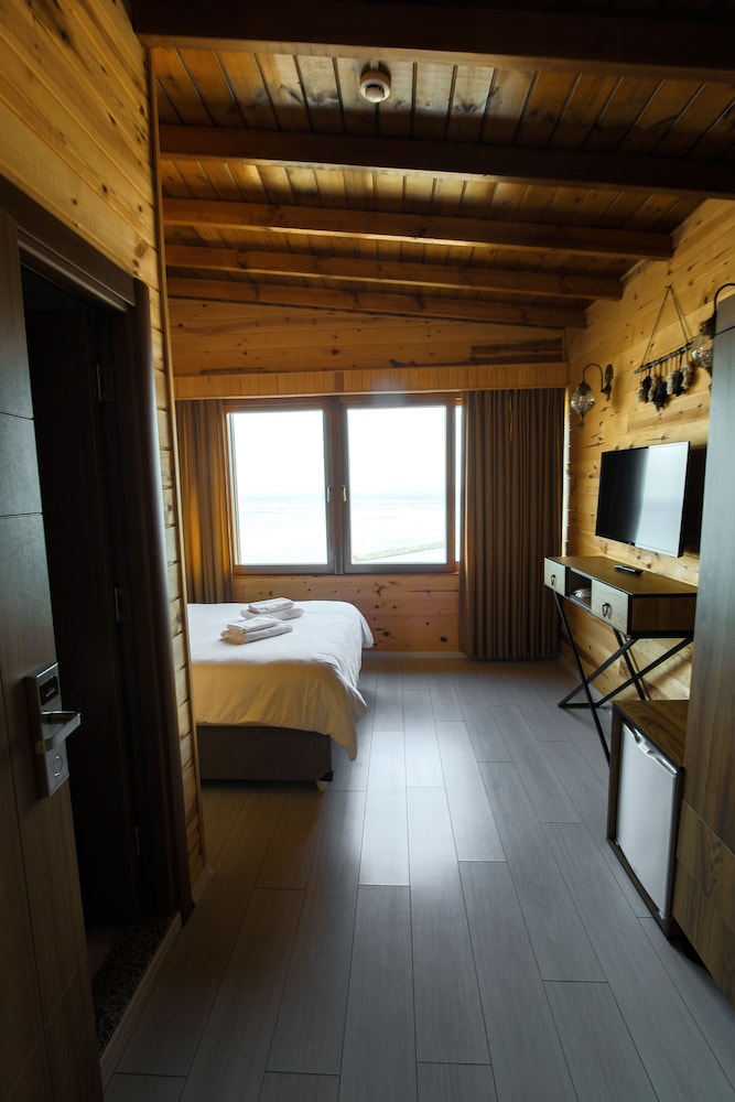 Sarı Köşk Hotel Rezervasyon