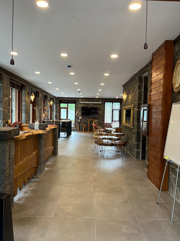 Teona Caglayan Bungalov Rezervasyon