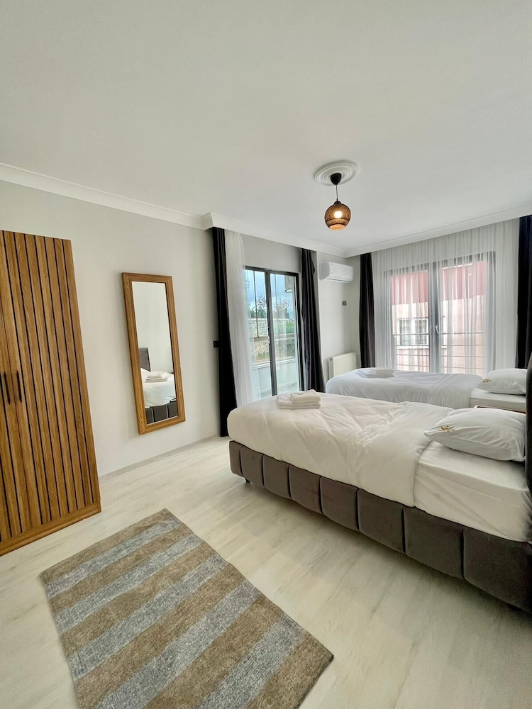 Shahin Golden Hotel Rezervasyon