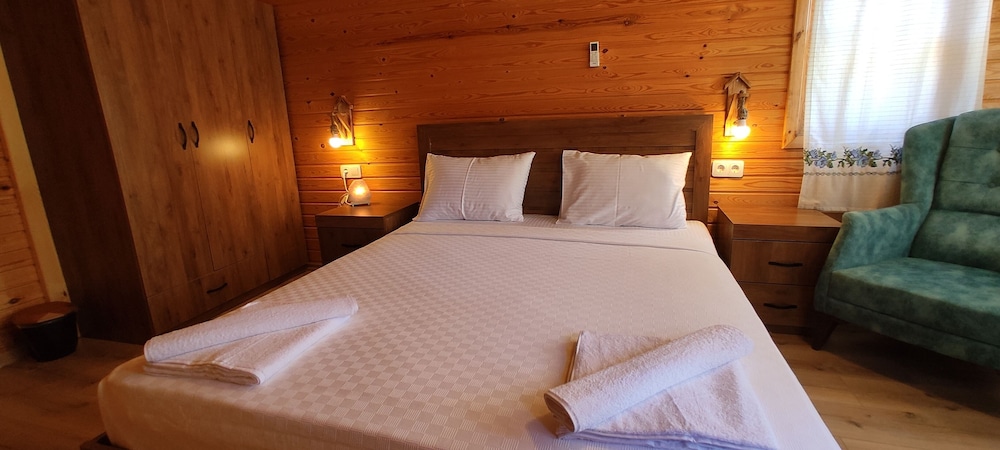 Pia Datca Bungalow Rezervasyon