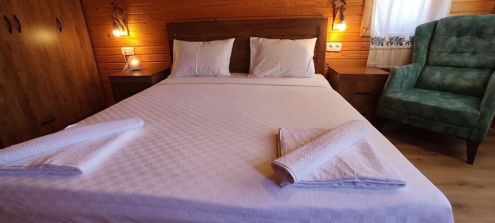 Pia Datca Bungalow Rezervasyon