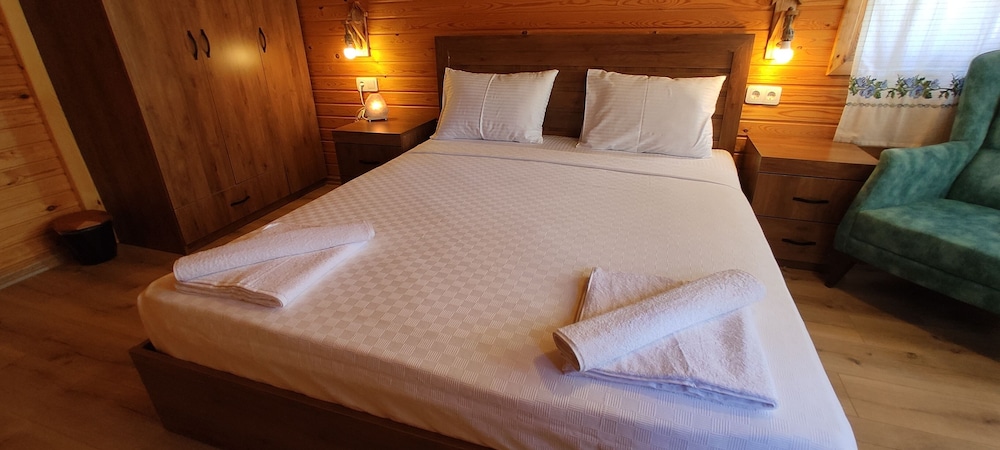 Pia Datca Bungalow Rezervasyon