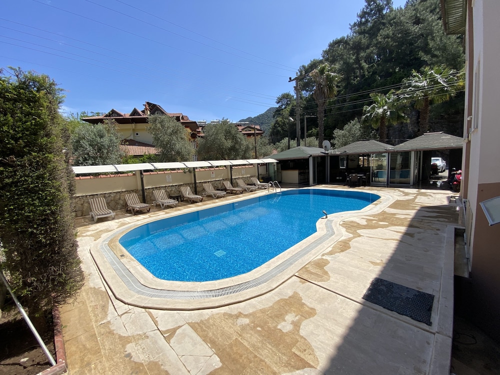 Belmaris Apartments Rezervasyon