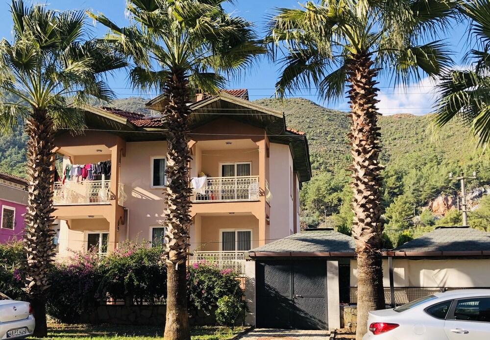 Belmaris Apartments Rezervasyon