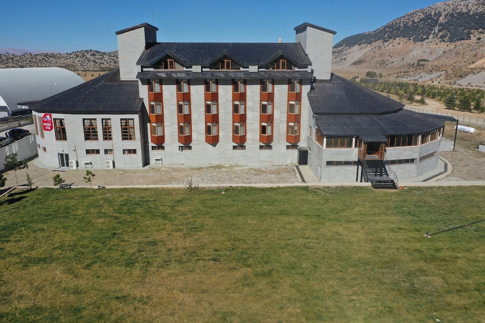 West Davraz Hotel Rezervasyon